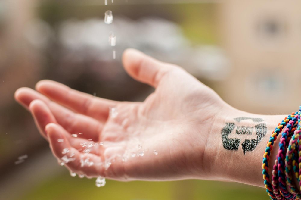 Harnessing the Power of Thoughts A Fascinating Water Experiment
