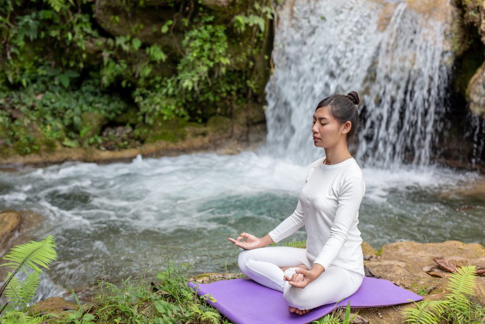 The Best Times of Day to Practice Water Manifestation